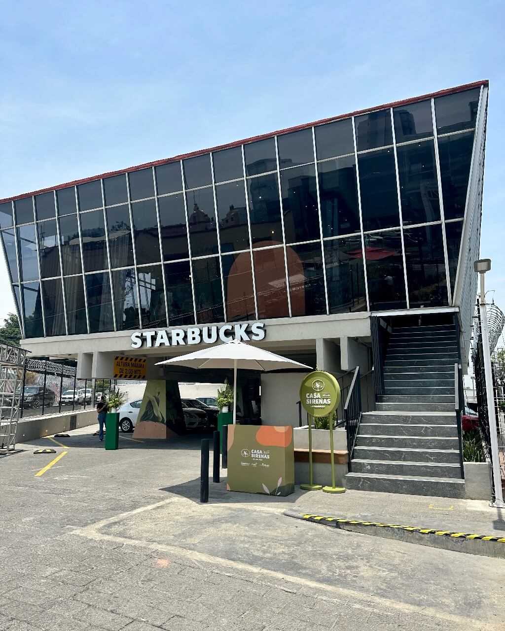Casa de las Sirenas by Starbucks
